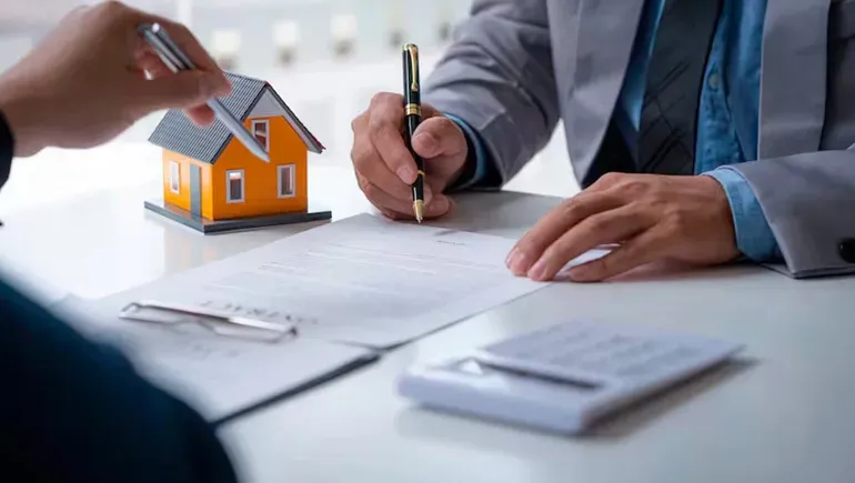 Venta con hipoteca privada y conformidad del acreedor: cómo estructurar una operación sin riesgos