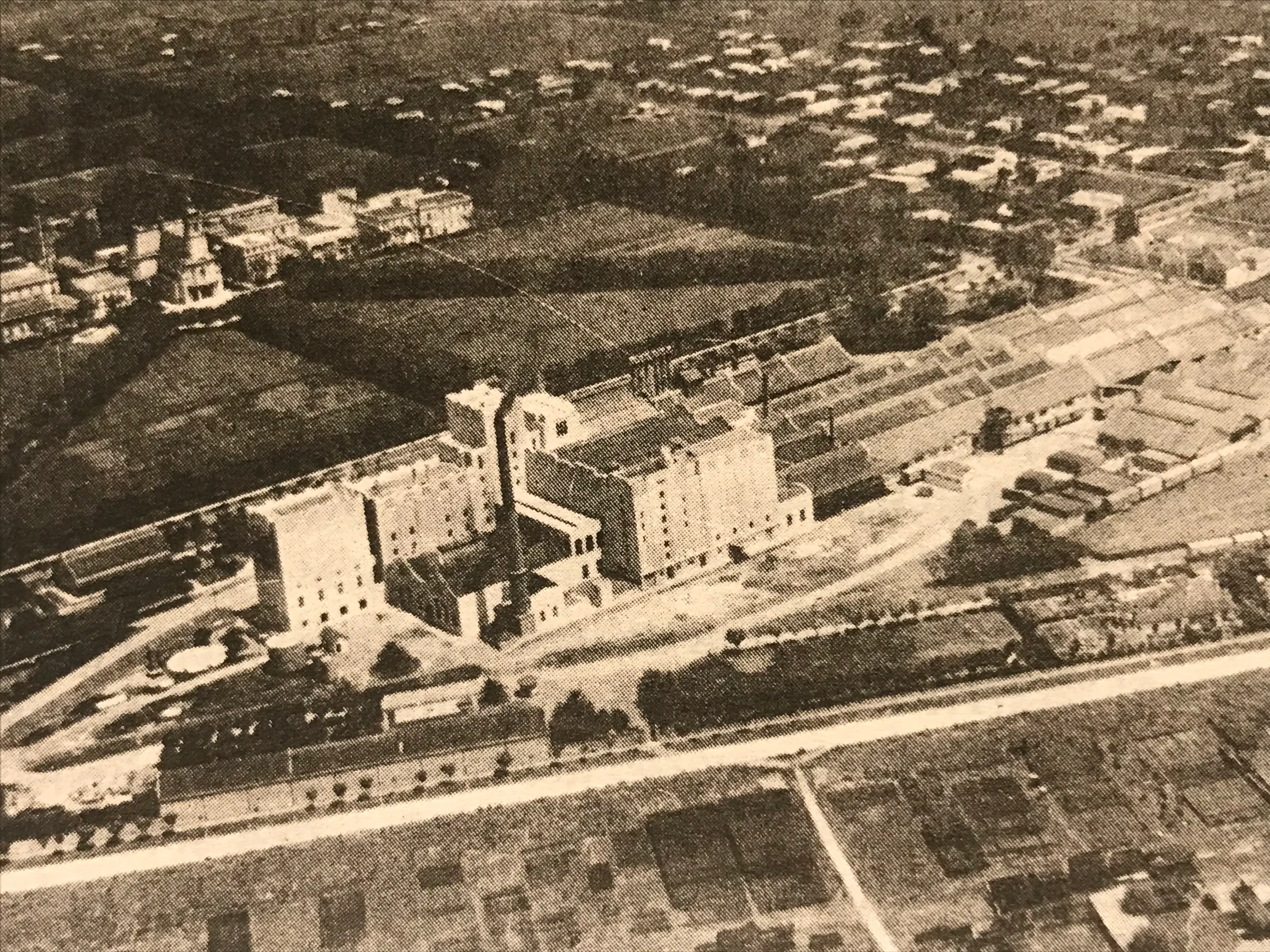 LECCIONES DE UNA DEMOLICIÓN: REQUIEM PARA EL EDIFICIO DE LA EX FÁBRICA CERVECERA “BIECKERT” EN LLAVALLOL