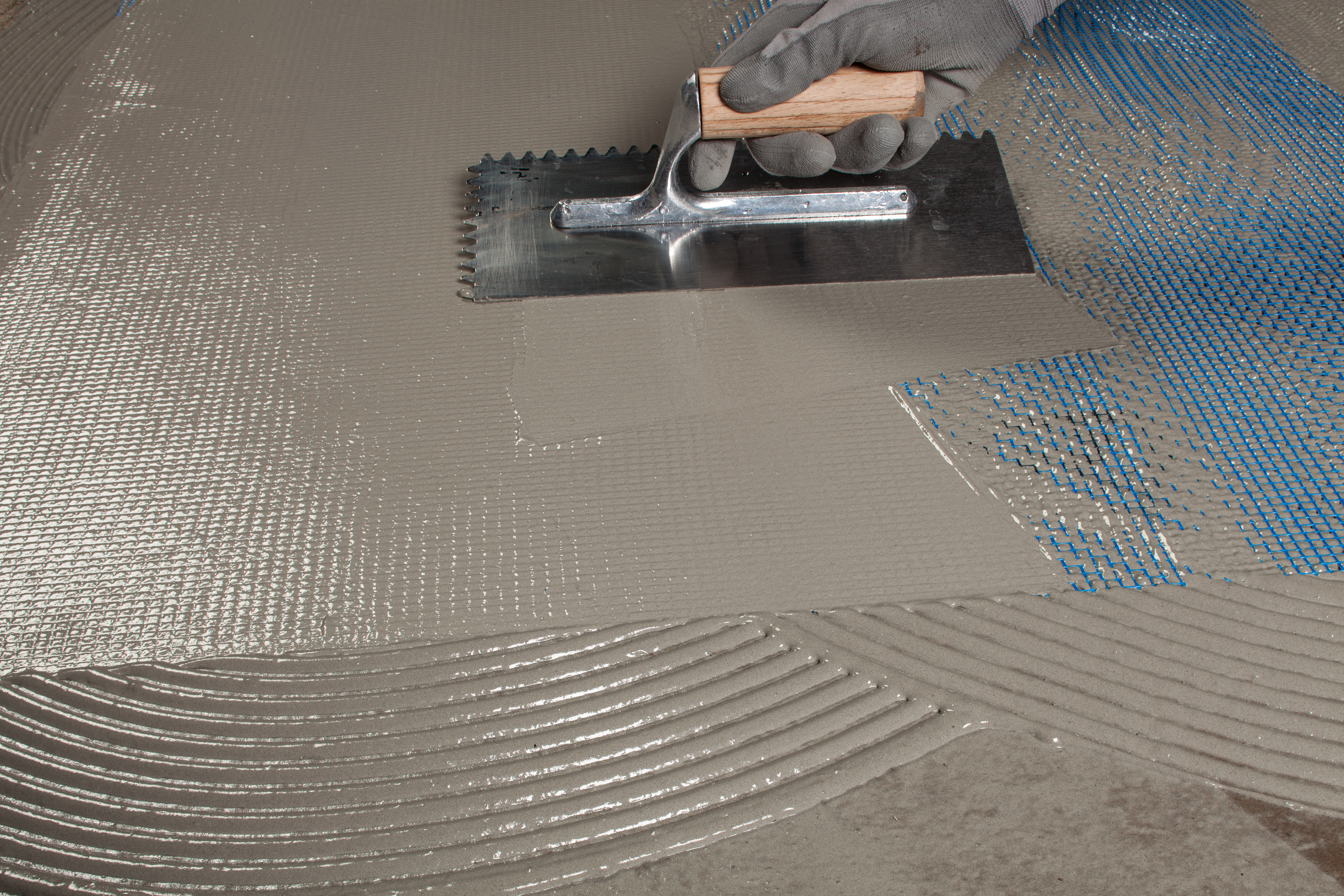 Tu pileta puede estar rompiéndose y no lo sabés: 5 errores que generan pérdidas y humedad en verano