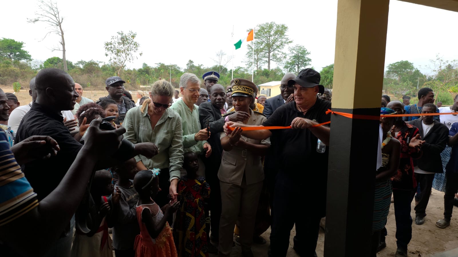 Lacasa KKO Foundation sigue impulsando el desarrollo de la salud y la educación en Costa de Marfil - Imagen 2