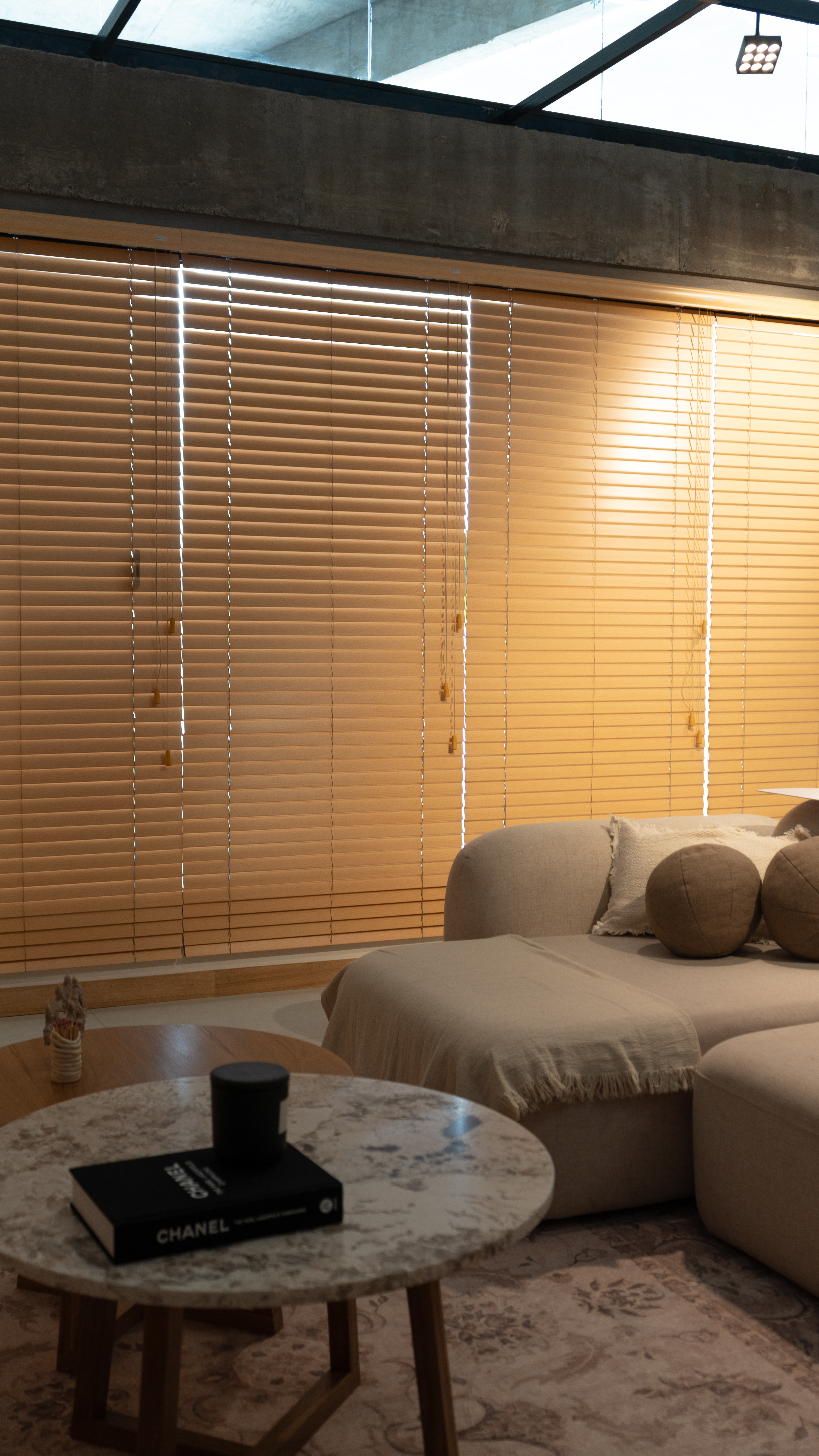 El diseño deja atrás el exceso: las claves que marcarán el interiorismo y el paisajismo en 2026 - Imagen 9