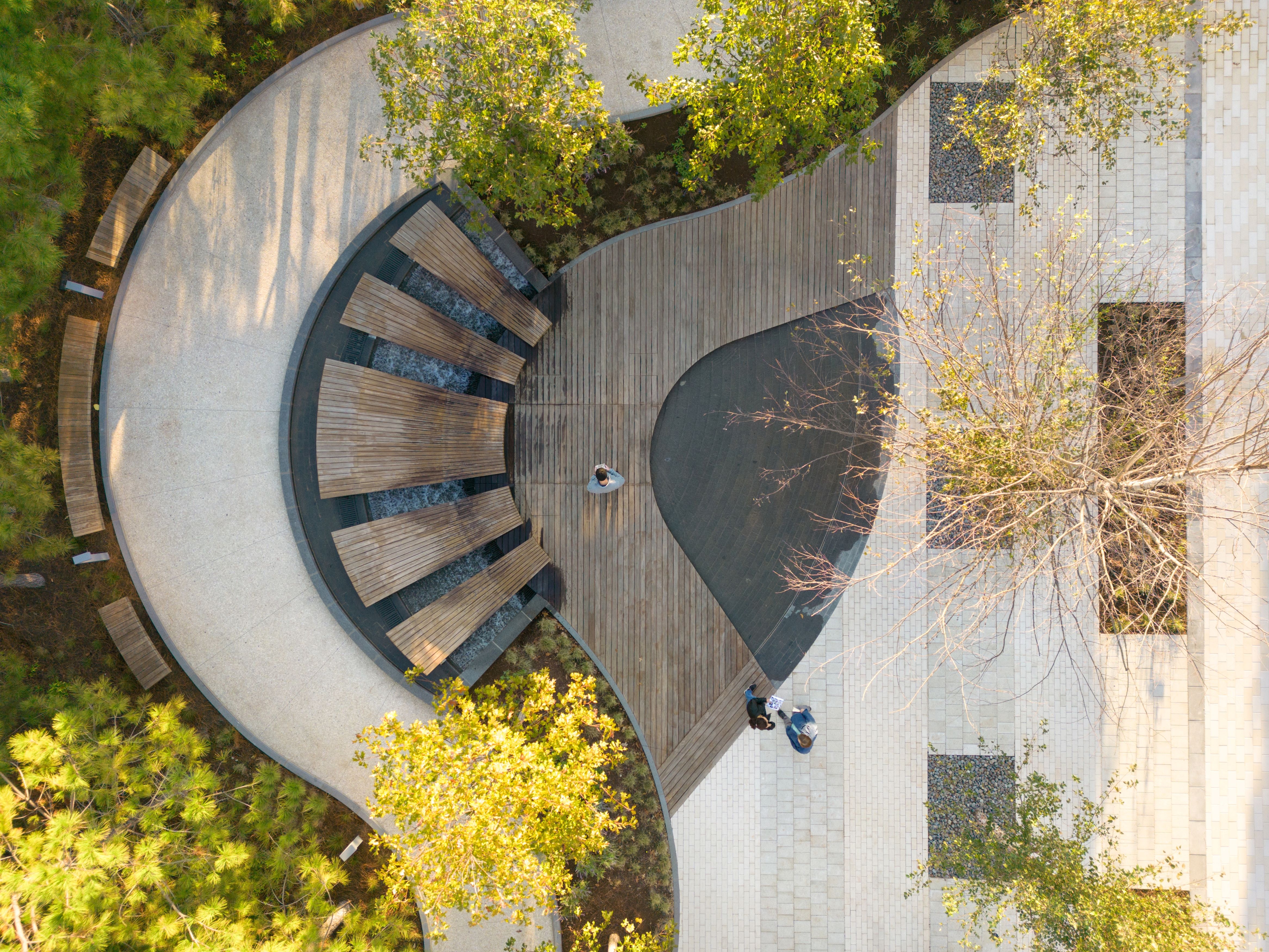 Six AMP 2025 Awardees | Works That Expand What Architecture Can Do | Texas Medical Center Helix Park - Imagen 2