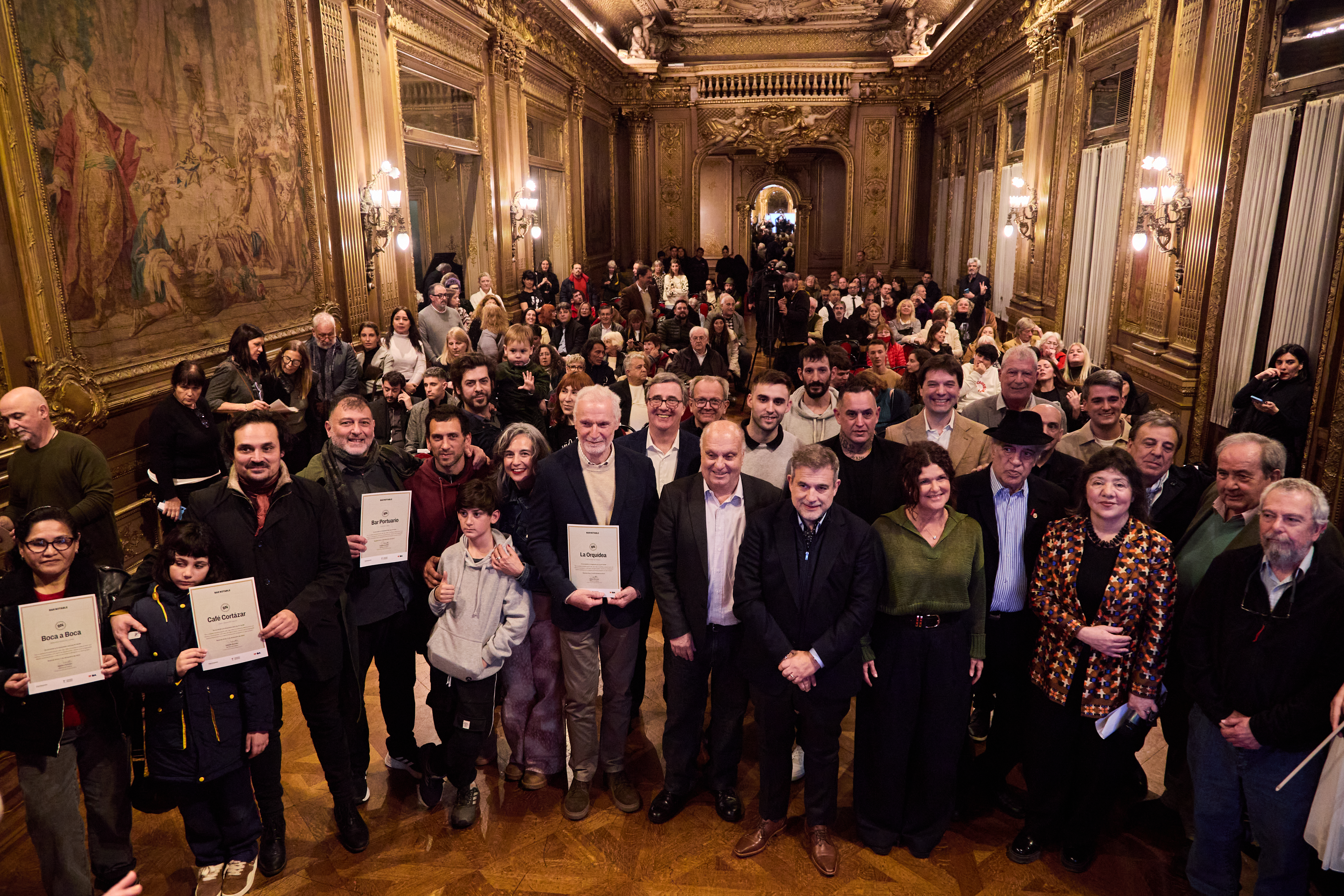 Buenos Aires suma doce nuevos Bares Notables que forman parte de la identidad de sus barrios
