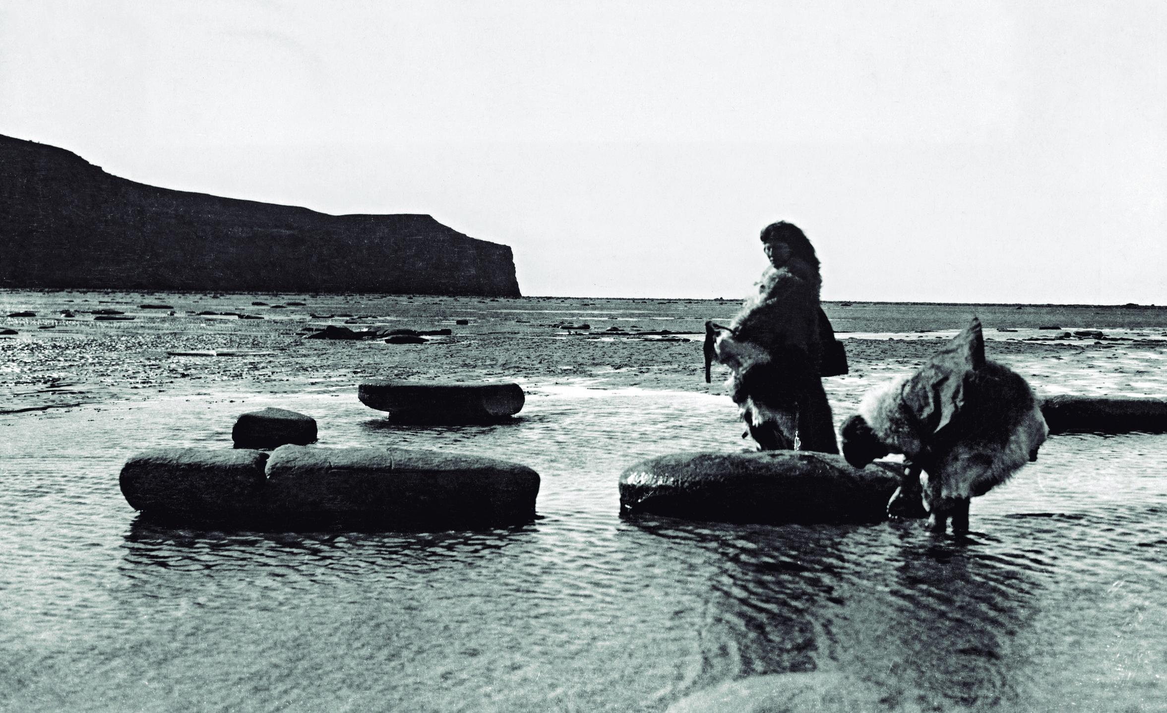 Una revisión del patrimonio fotográfico en torno a los pueblos originarios australes - Imagen 1