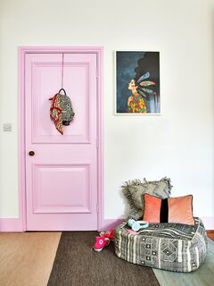 Abrir la puerta al color: la tendencia que renueva los ambientes - Imagen 1