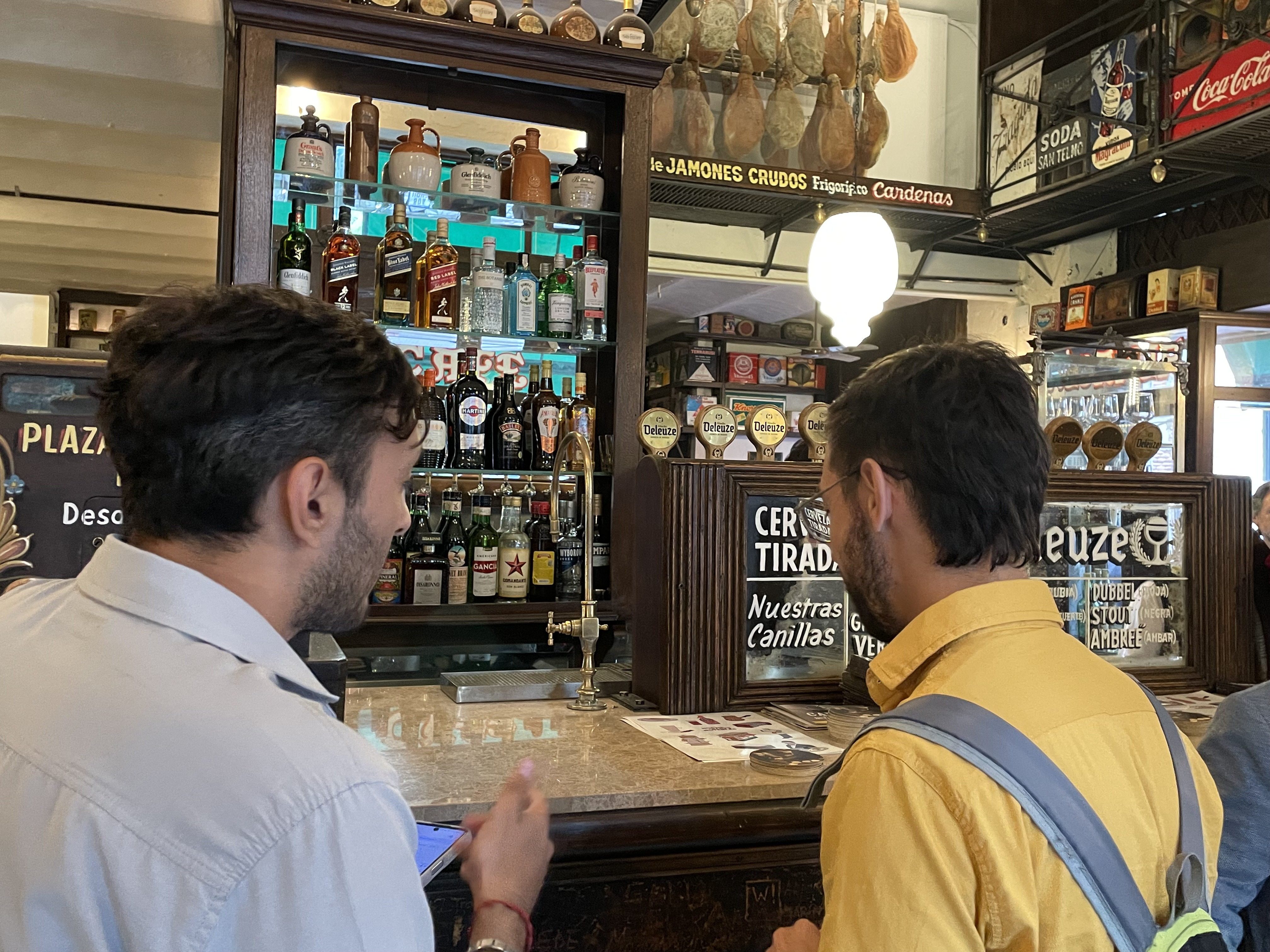 Llega el Día de la Barra de la Esquina a los Bares Notables de Buenos Aires - Imagen 6