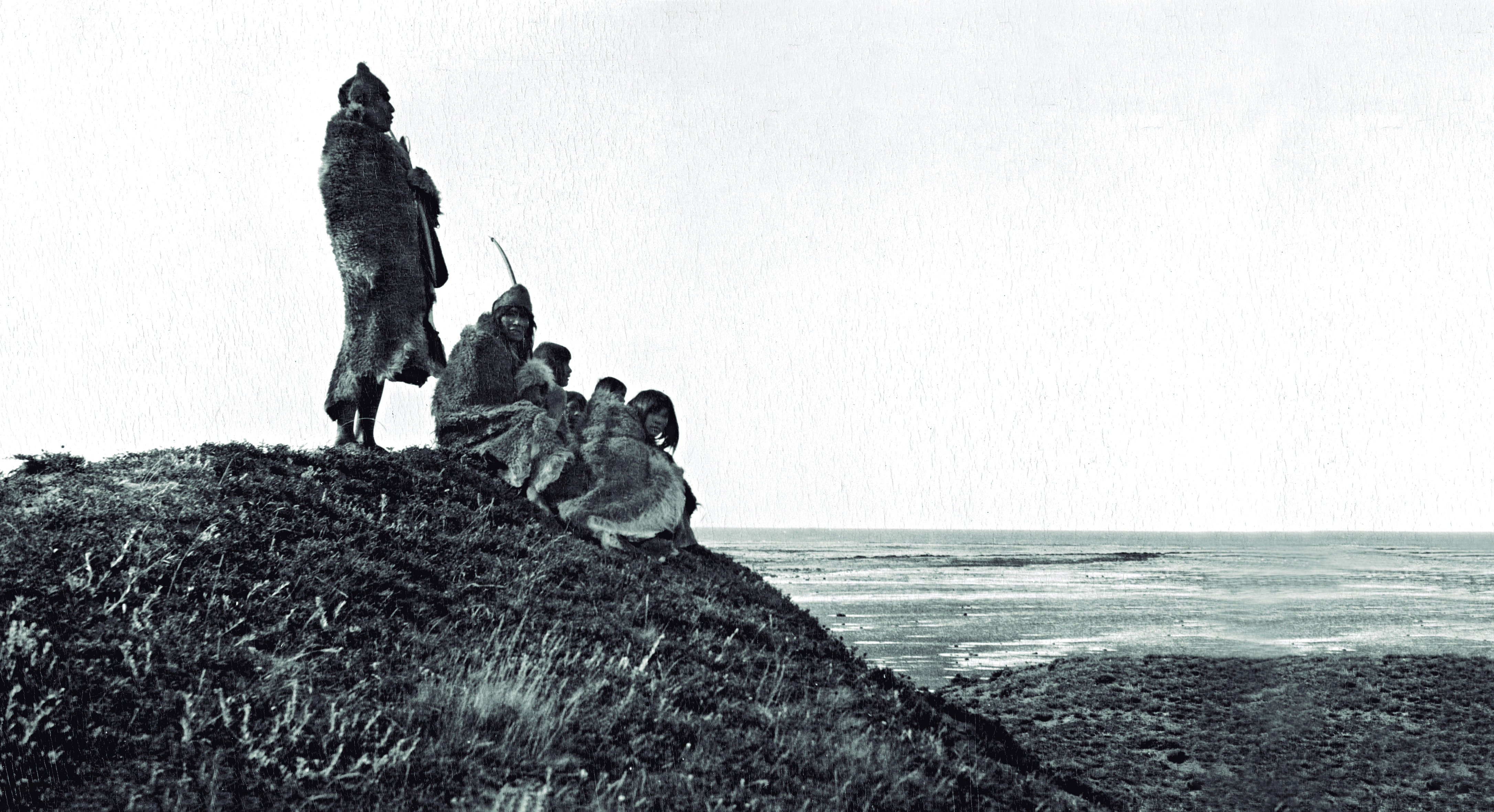 Una revisión del patrimonio fotográfico en torno a los pueblos originarios australes