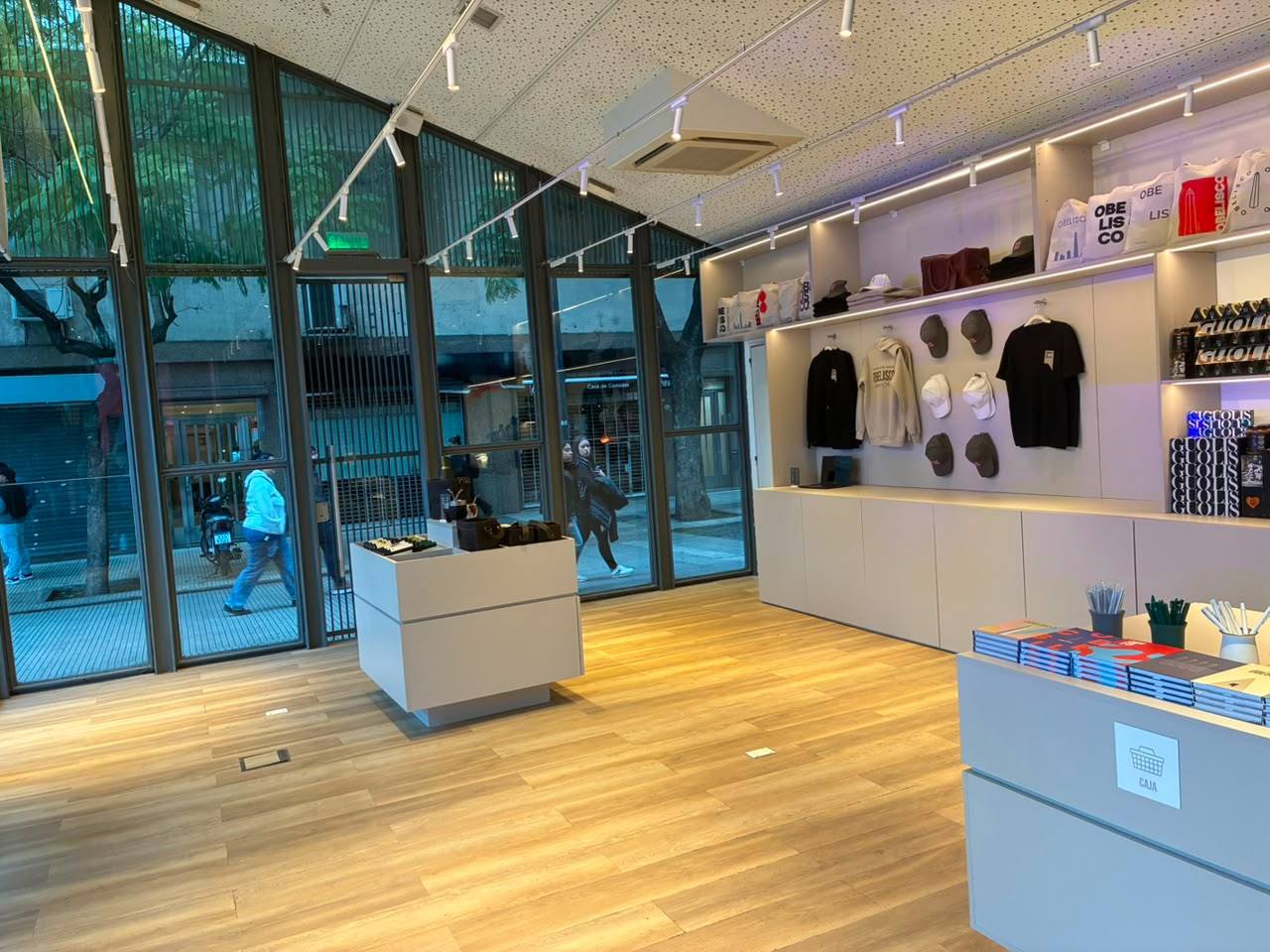 El Mirador Obelisco abrió su tienda oficial para potenciar la experiencia de los visitantes - Imagen 5