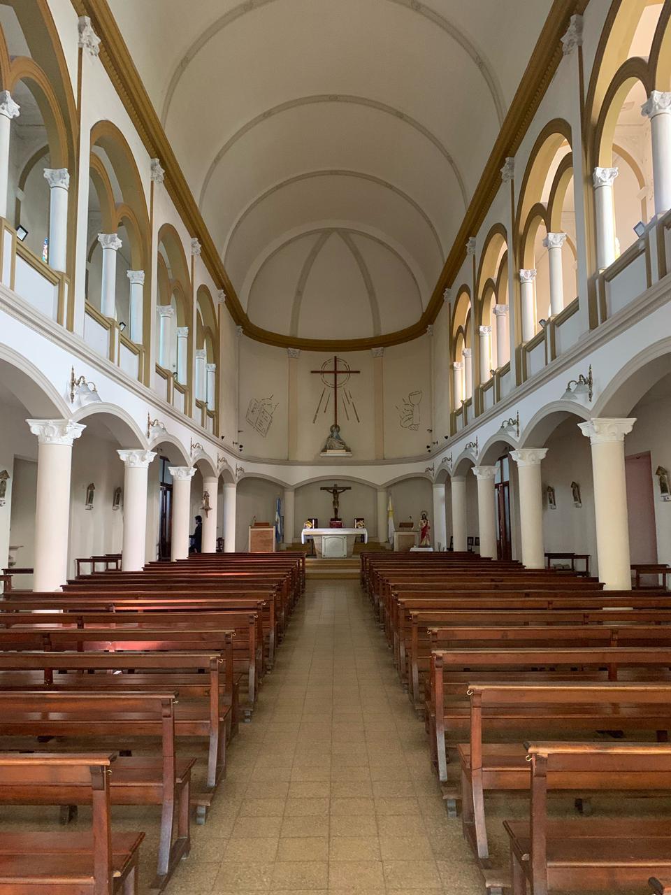 MARÍA SOL GALLINI Y FABRICIO FIORETTI RECUPERAN LA HISTORIA DE LA PARROQUIA NUESTRA SEÑORA DE LA PIEDAD DE TEMPERLEY, JOYA DE LA ARQUITECTURA LOCAL - Imagen 4