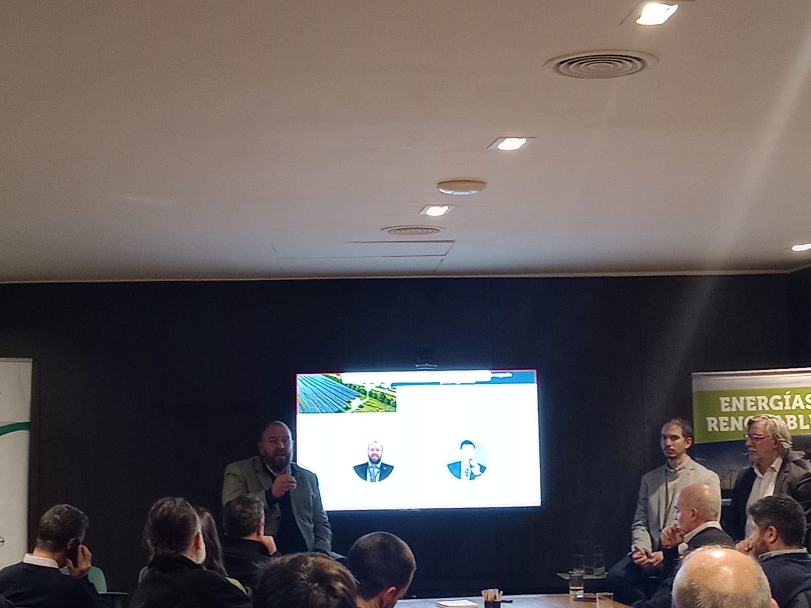 CADER realizó la presentación del estudio “Escalando la generación distribuida a través de fuentes de energía renovables en Latinoamérica. Caso de estudio: Argentina” - Imagen 4
