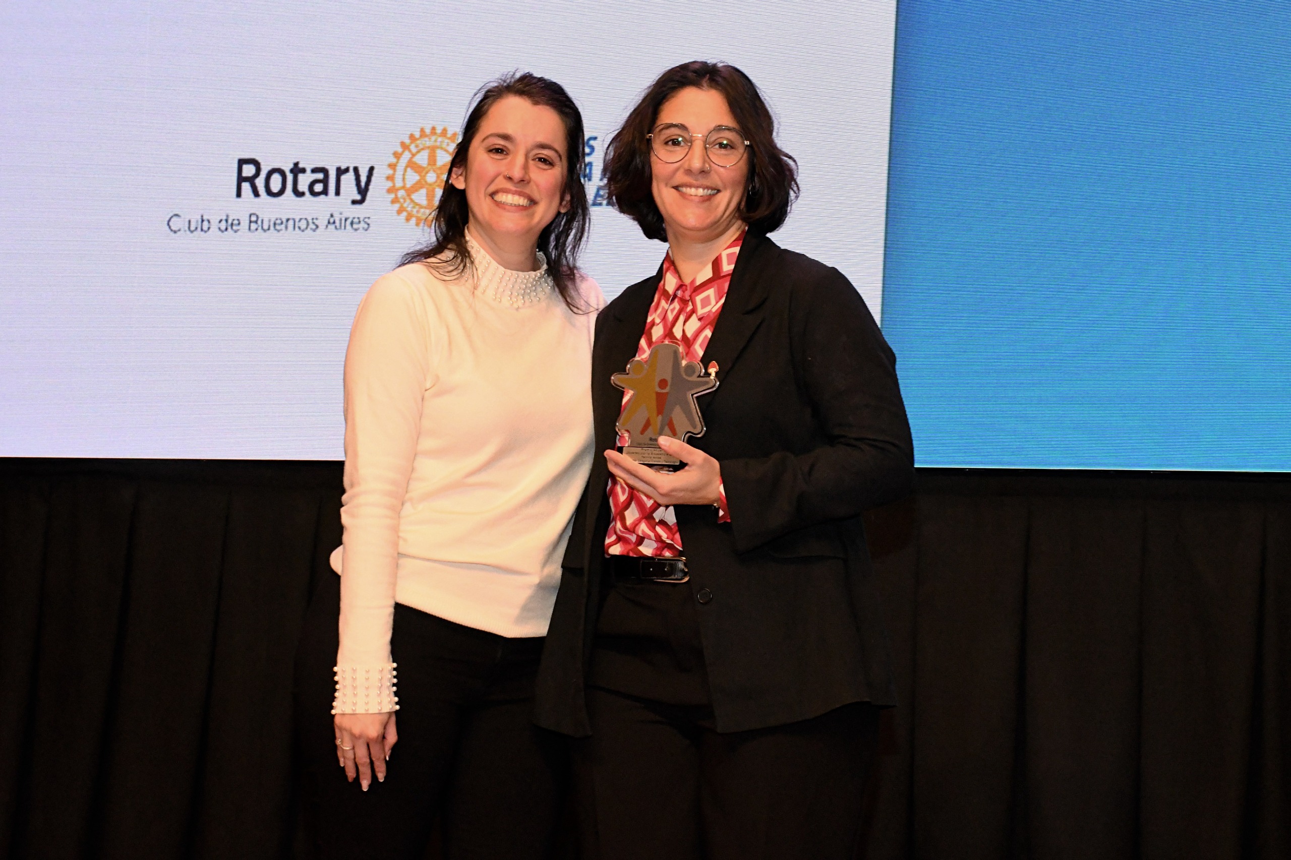 El Rotary Club Buenos Aires realizó las Jornadas de Innovación y Solidaridad y entregó los Premios a la Excelencia Joven - Imagen 3