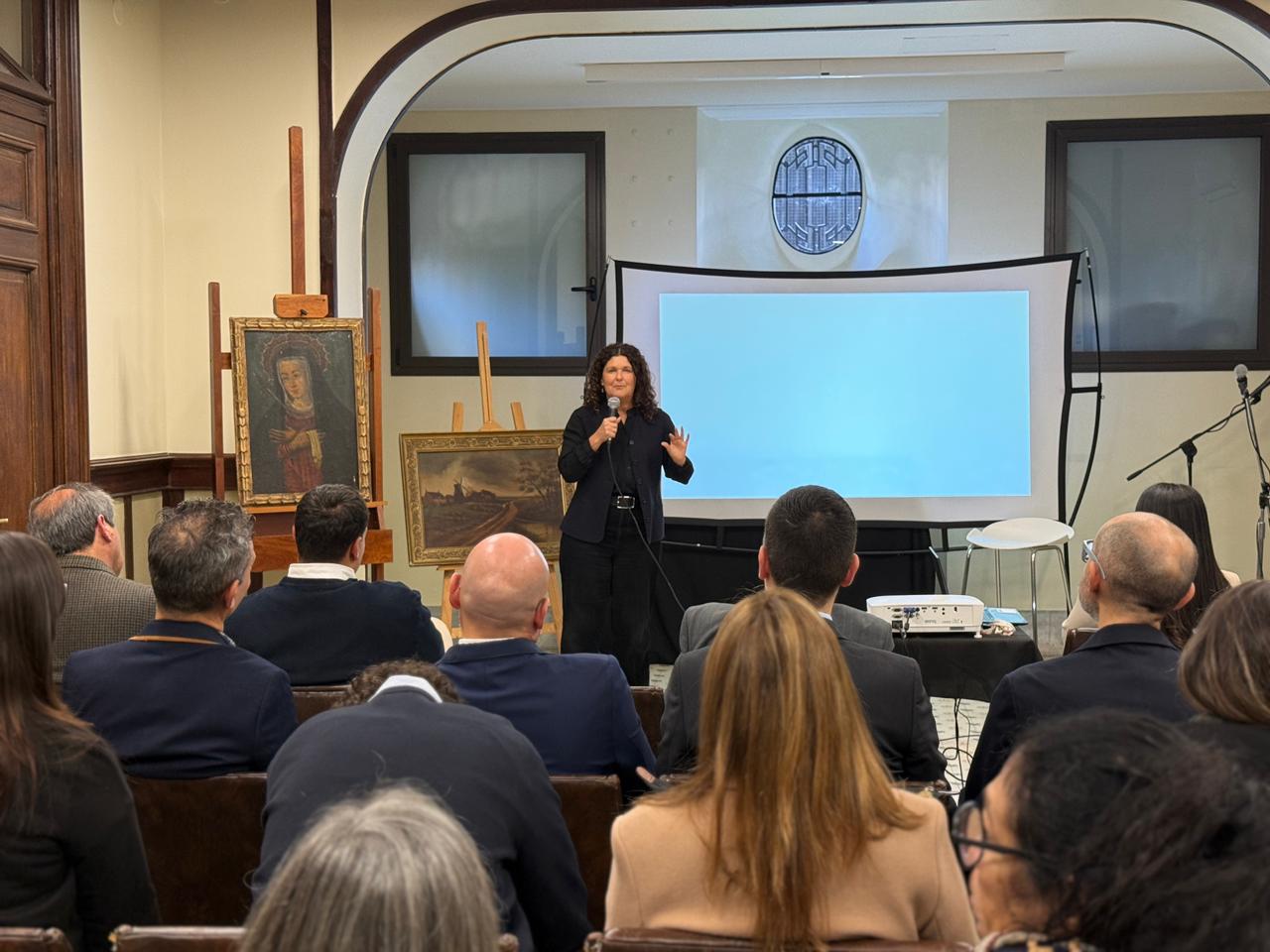La Ciudad recibió nueva tecnología para la restauración de obras de arte - Imagen 1